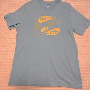 Nike T shirt. Large. Light Blue